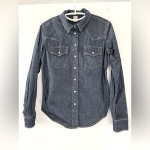 Levi’s button up denim shirt